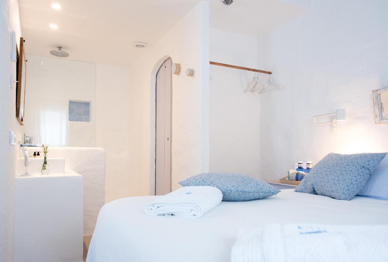 Hotel Anhel Ferreries Extérieur photo