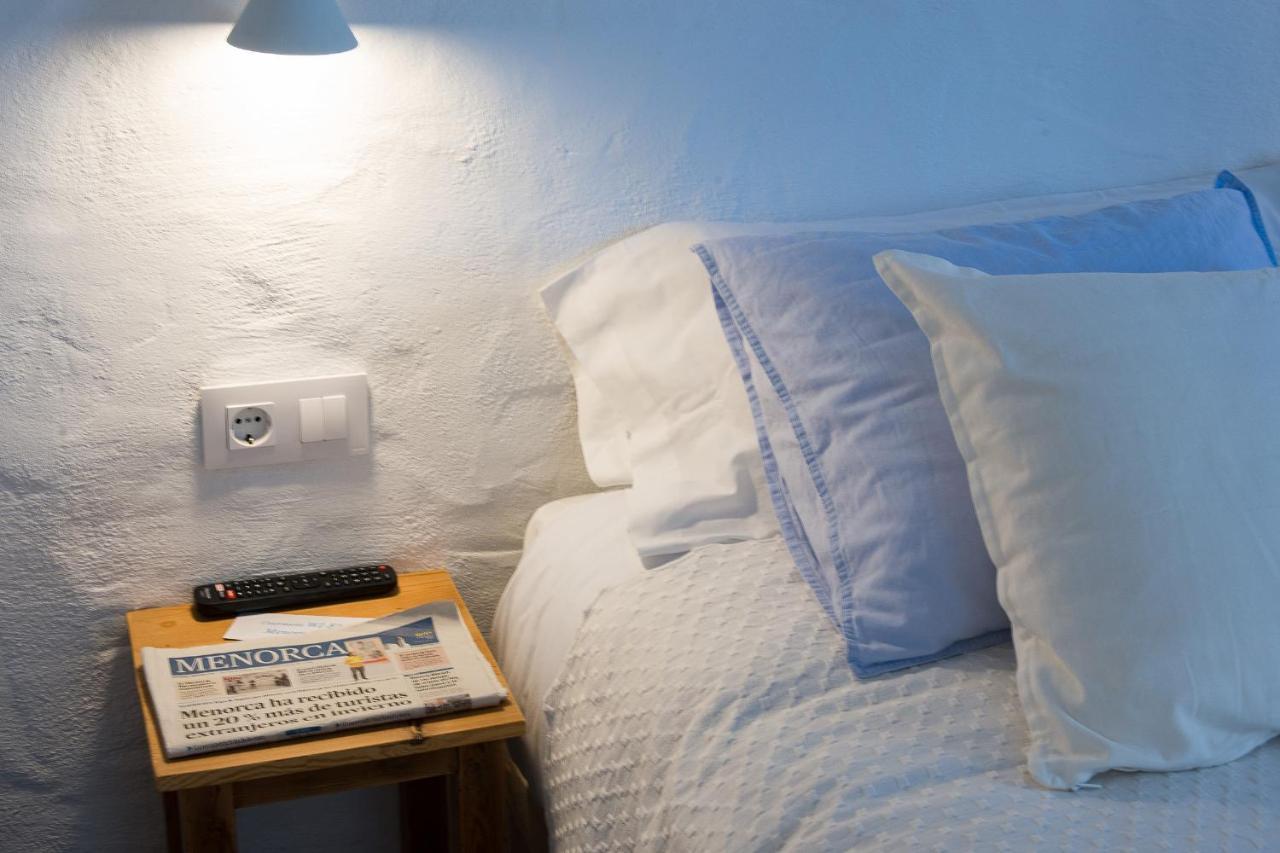 Hotel Anhel Ferreries Extérieur photo